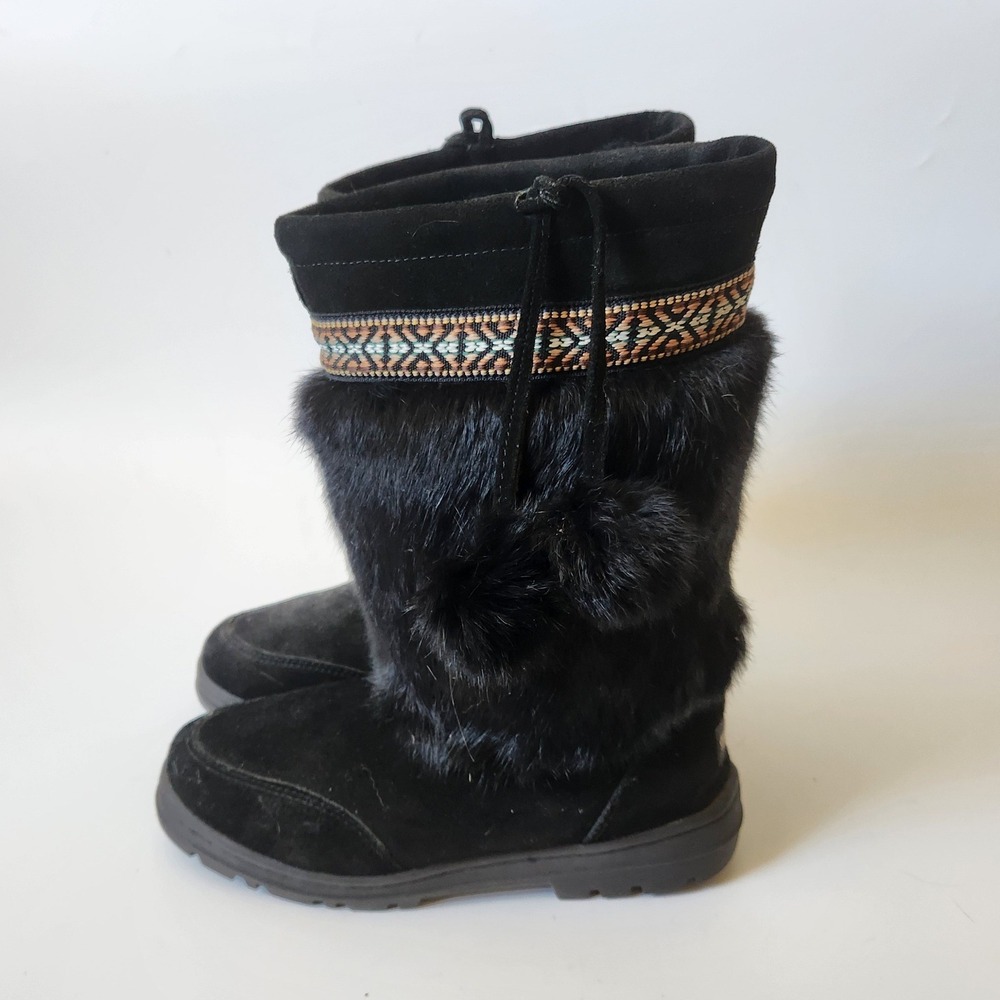 Minnetonka Vintage Rabbit Fur Suede Mukluk Snow Boots 9 Mid Calf Pull On Pom Pom